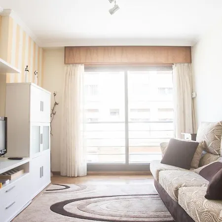 En El Centro Con Plaza De Garaje * 阿瓜尔达