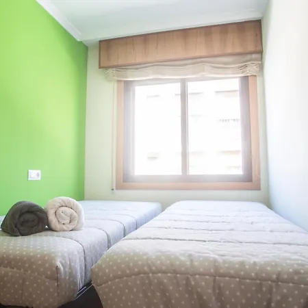 En El Centro Con Plaza De Garaje Апартаменты