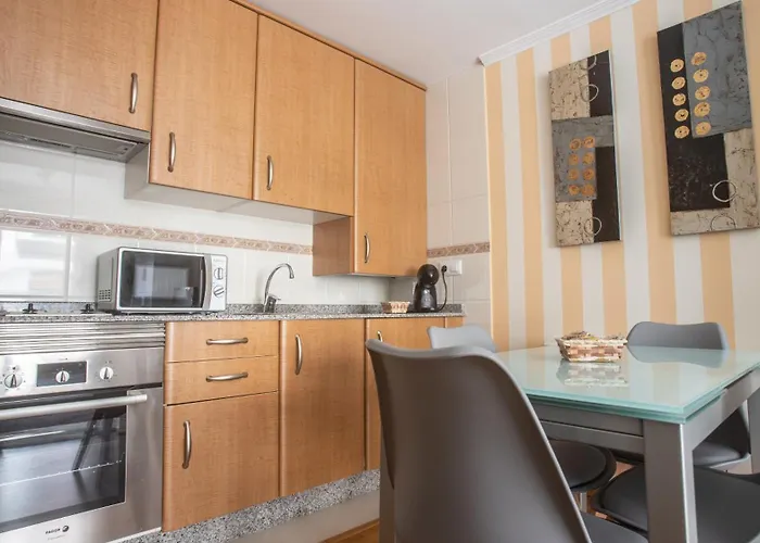 Apartment En El Centro Con Plaza De Garaje A Guarda